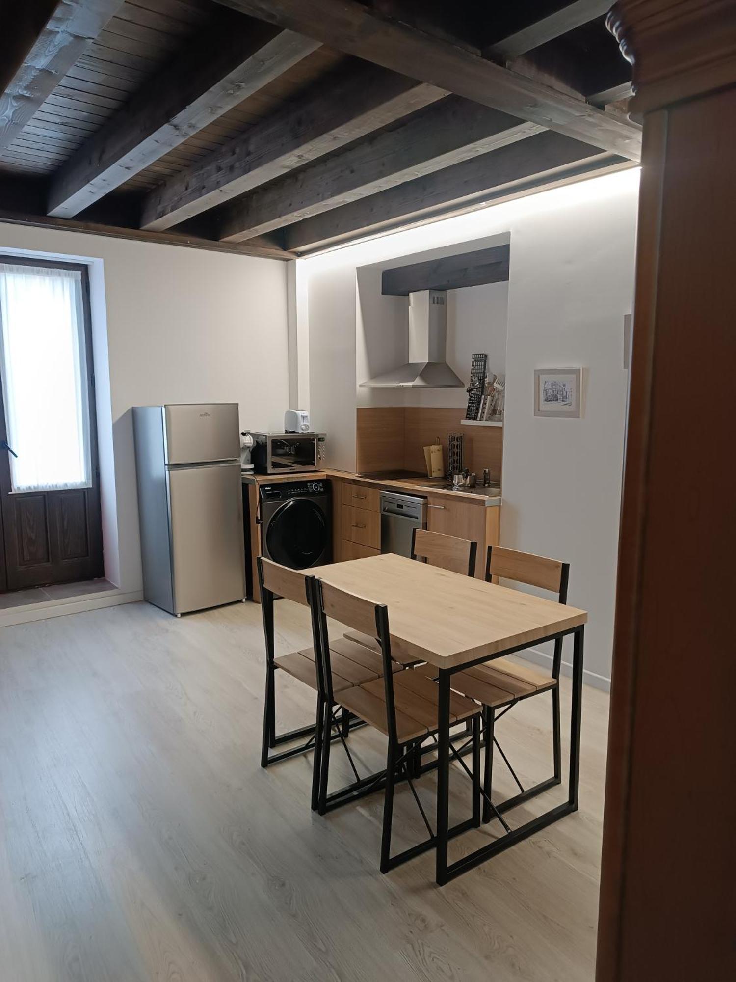 Apartamentos Turisticos Avila Puerta Del Puente 1-3 エクステリア 写真